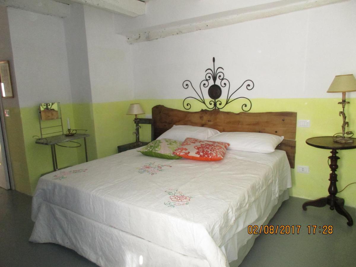 Viandanti, Artisti E Sognatori Bed & Breakfast Comano  Ngoại thất bức ảnh